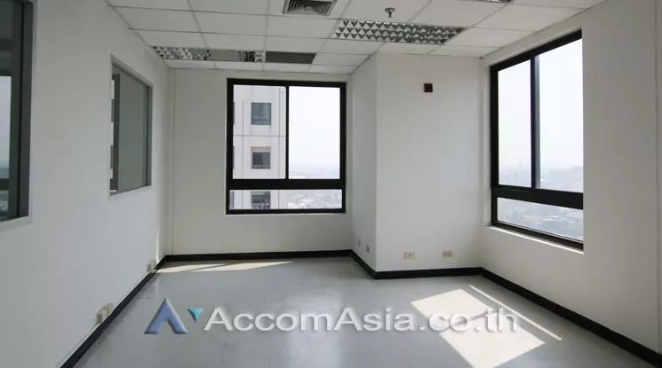 8  Office Space For Rent in Phaholyothin ,Bangkok  at Elephant Building AA14231